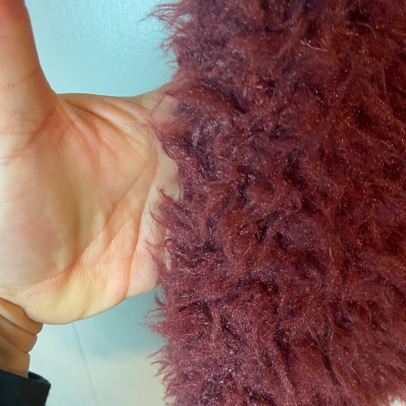 Ophelia Roe Sherpa style burgundy plum fuzzy faux fur open front sweater vest S - Picture 6 of 8